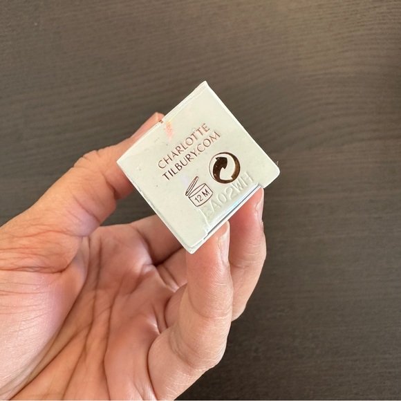 NWT Charlotte Tilbury Beauty Light Wand Blush - Pinkgasm sz 12mL - Picture 8 of 11